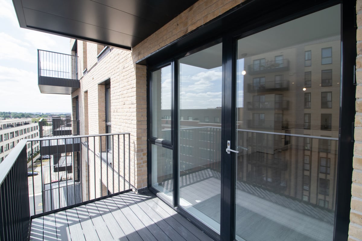 Farine Avenue, London, UB3