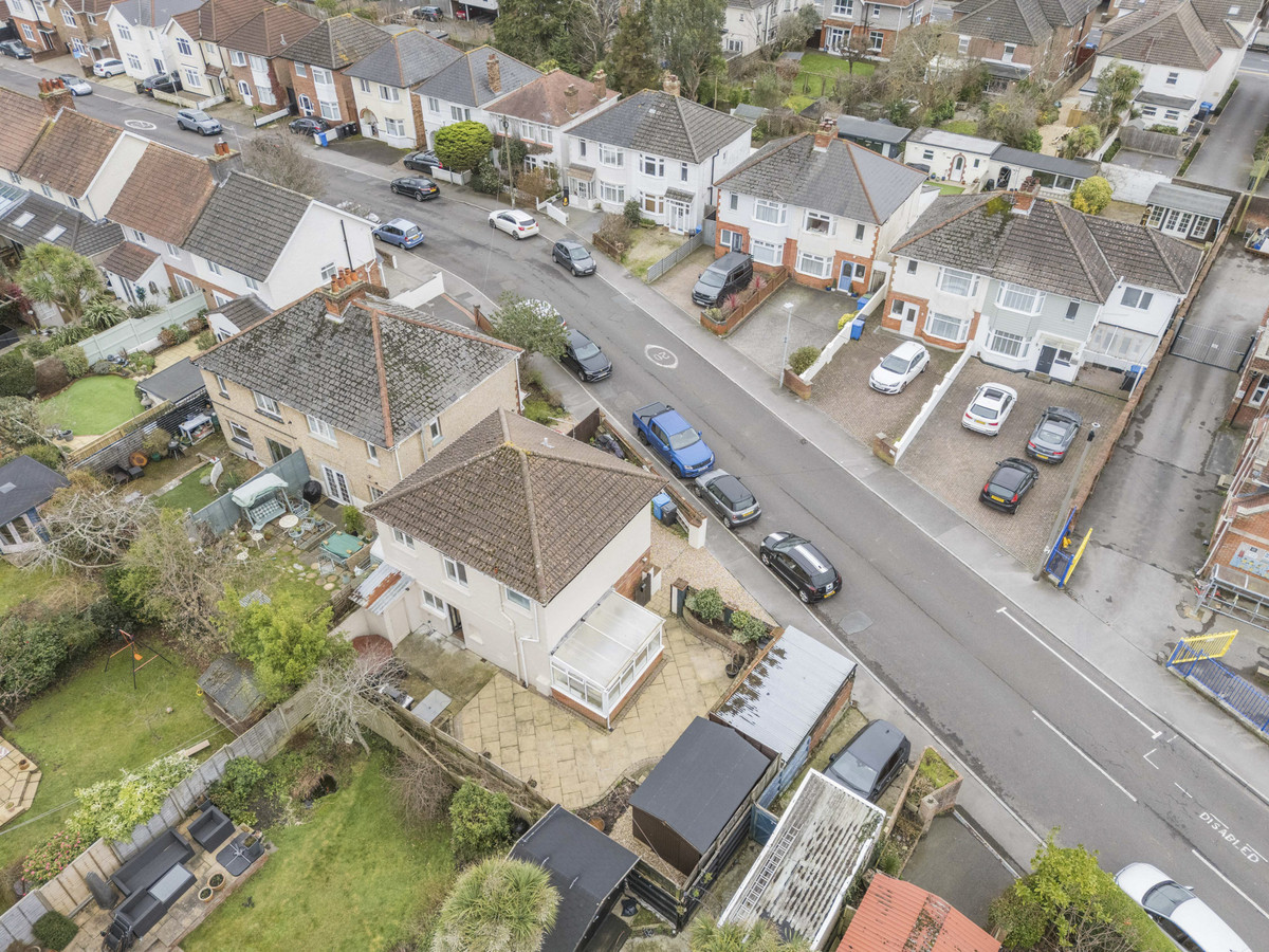 Queens Road, Poole, BH14