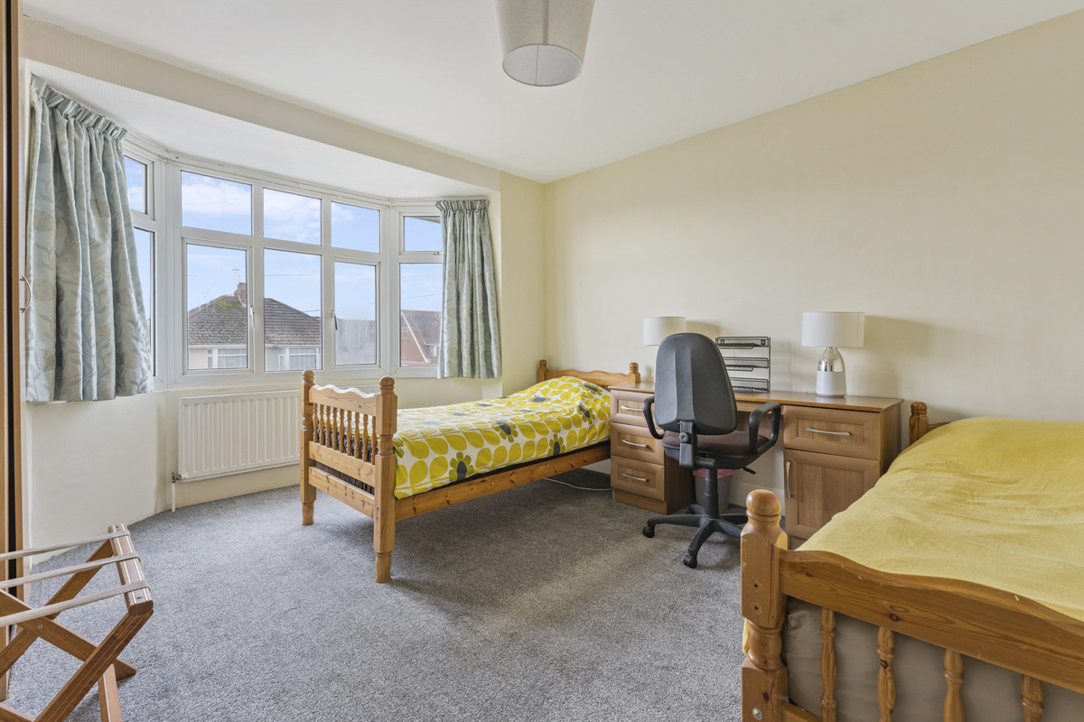 Queens Road, Poole, BH14