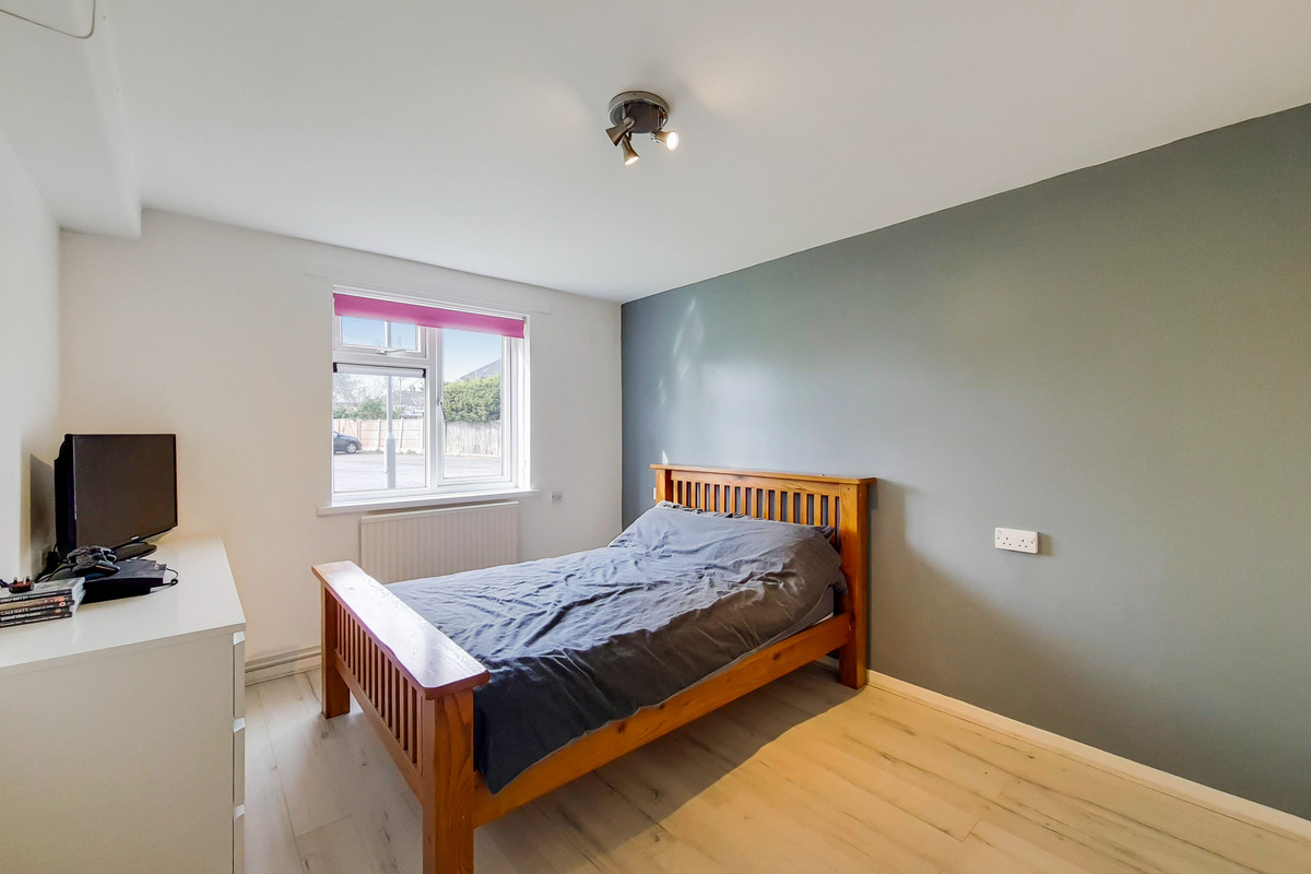 Russets Close, London, E4