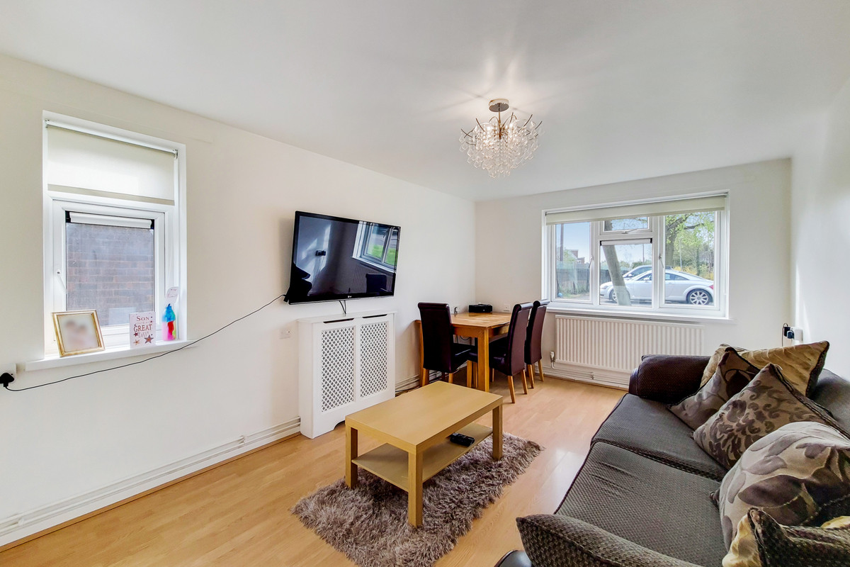 Russets Close, London, E4