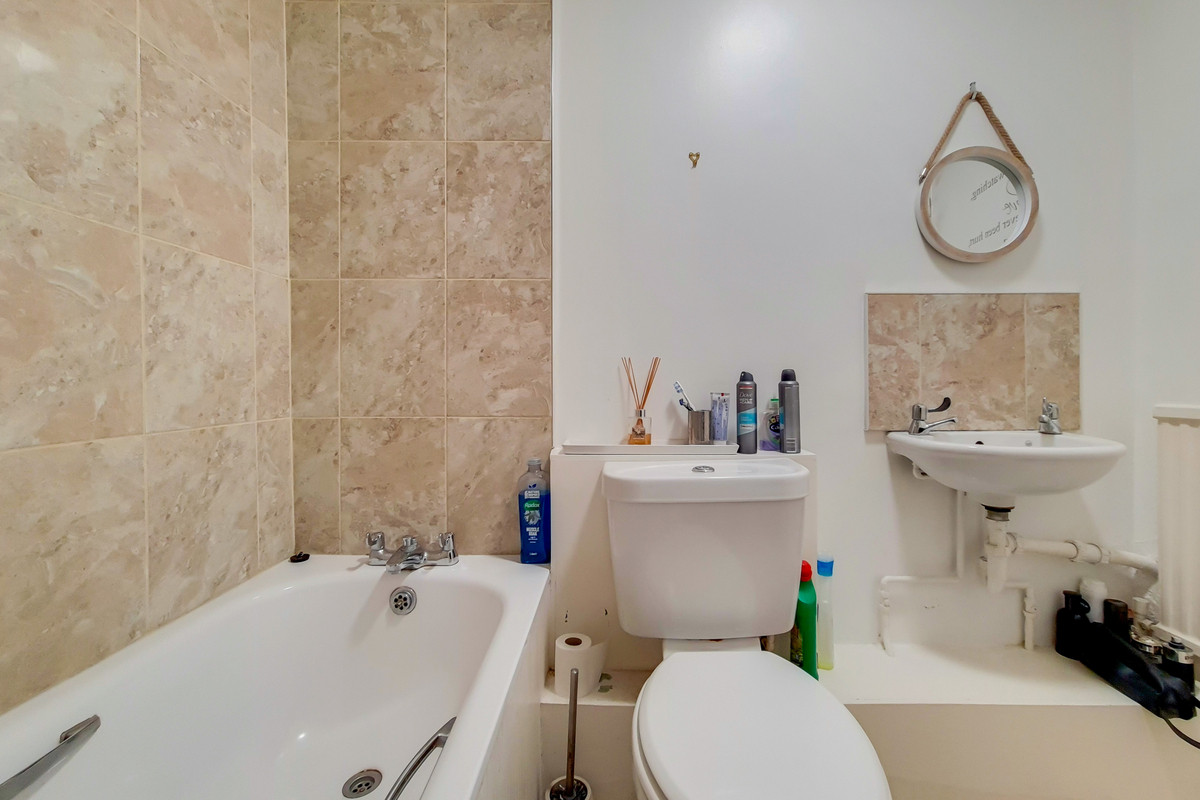 Russets Close, London, E4