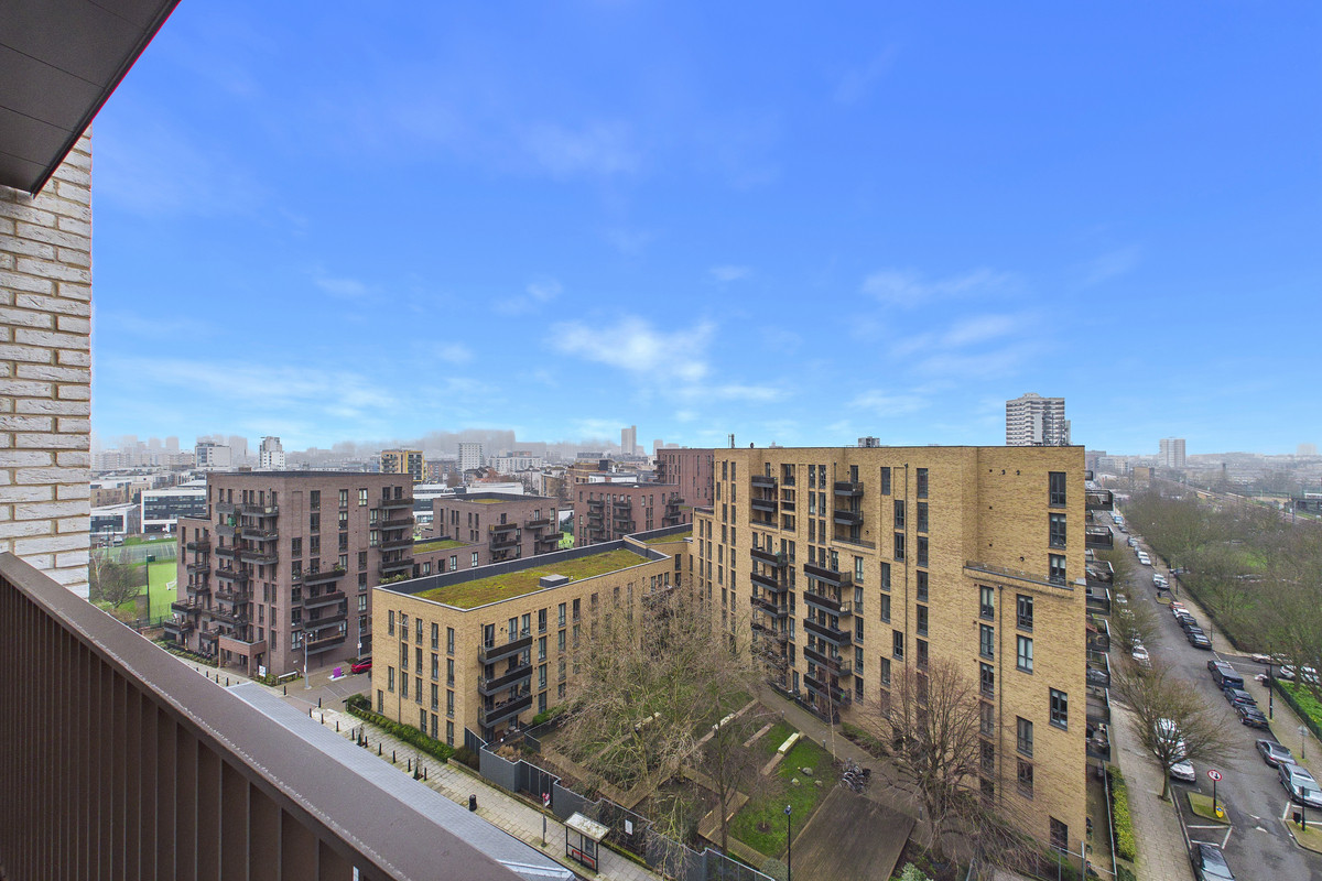 2 Maple Mews, London, E3