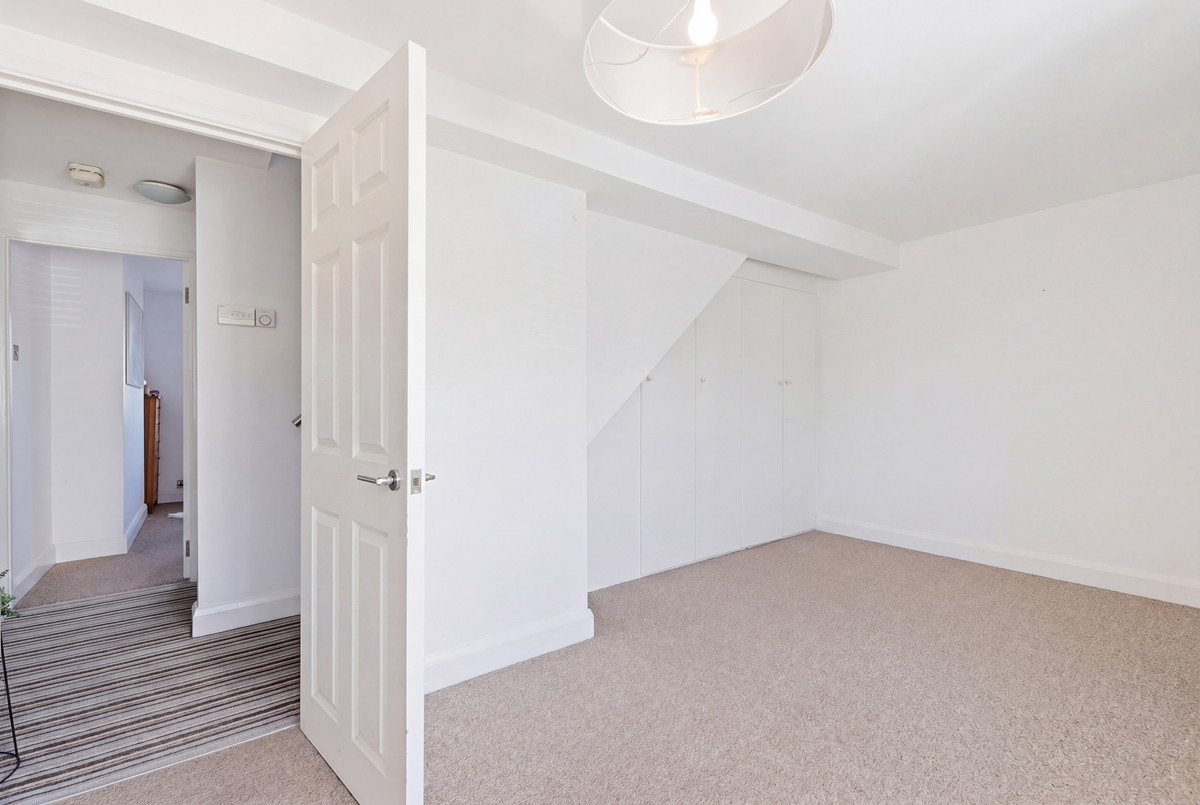 Heriot Avenue, London, E4