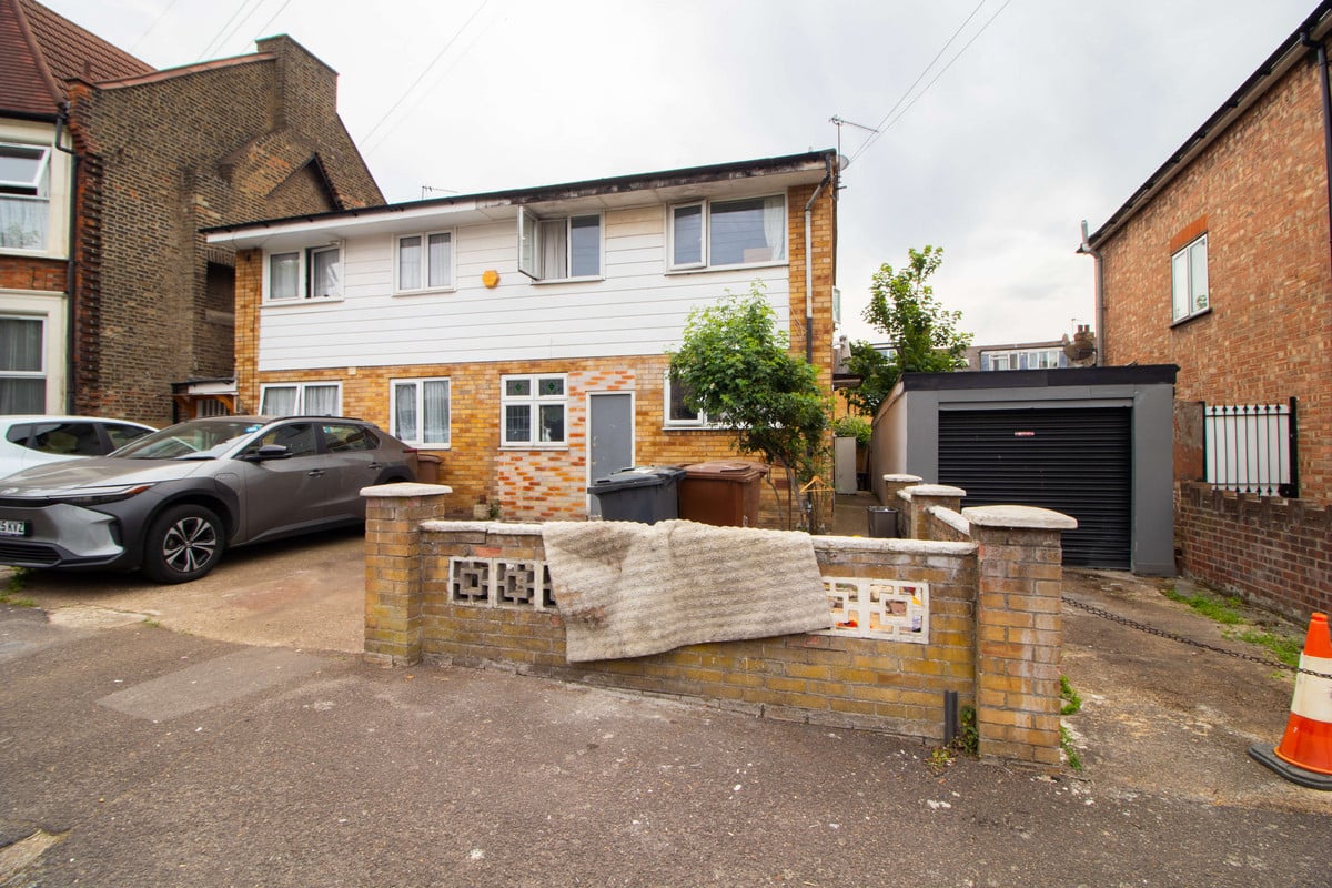 Abbotts Park Road, London, E10
