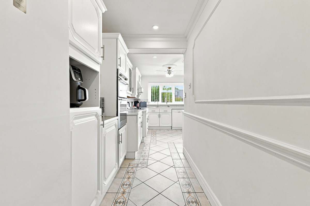 Englands Lane, Loughton, IG10