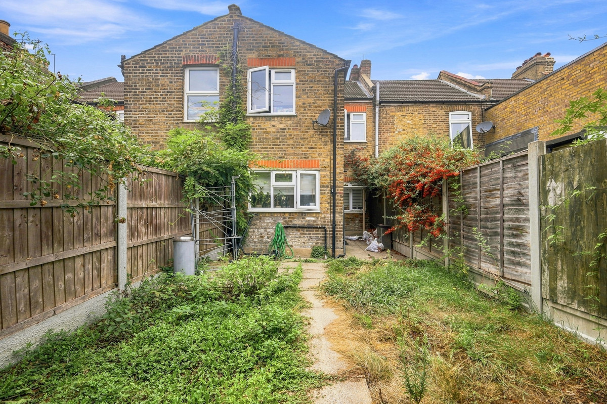 Chivers Road, London, E4